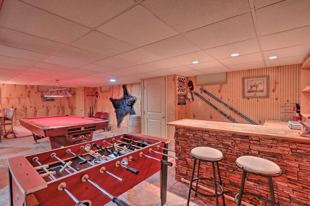 Poconos Home With Game Room Walk To Lake Harmony! ภายนอก รูปภาพ