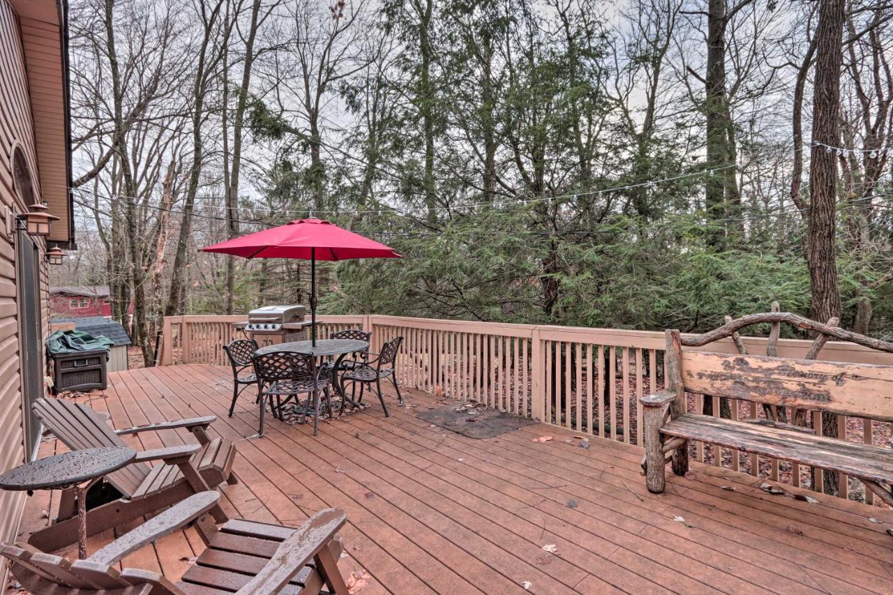 Poconos Home With Game Room Walk To Lake Harmony! ภายนอก รูปภาพ