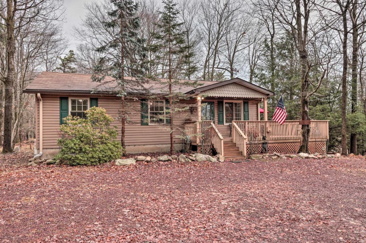 Poconos Home With Game Room Walk To Lake Harmony! ภายนอก รูปภาพ