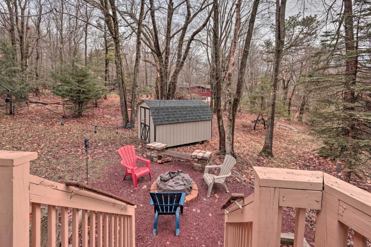 Poconos Home With Game Room Walk To Lake Harmony! ภายนอก รูปภาพ