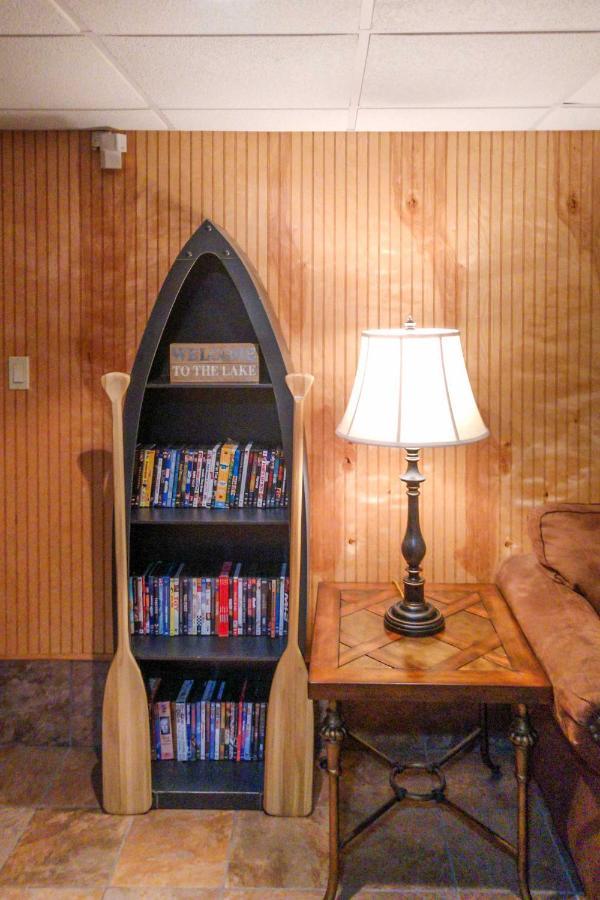 Poconos Home With Game Room Walk To Lake Harmony! ภายนอก รูปภาพ